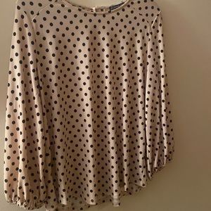 Adrienne Vittadini taupe and black polka dot blouse/top. Stretchable material.